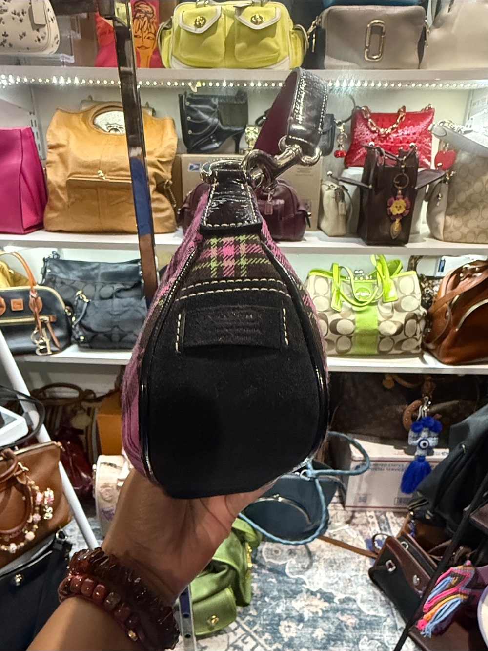 Coach Vintage Hampton Pink Plaid Shoulder Bag with Black Trim prestige - Picture 5 of 10